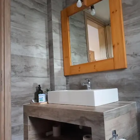 Konstantina 4 * Ambelokipoi (Corinthia)