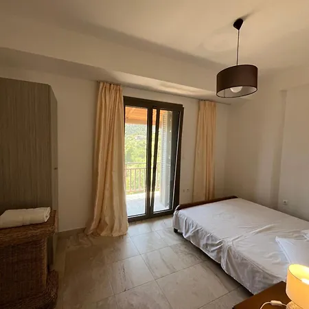 Konstantina 4 Ambelokipoi (Corinthia)