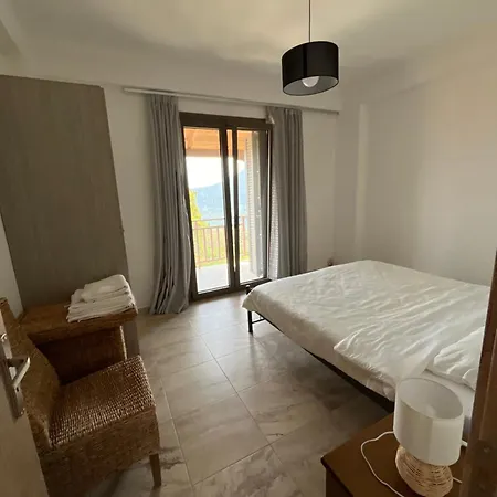 Konstantina 4 * Ambelokipoi (Corinthia)