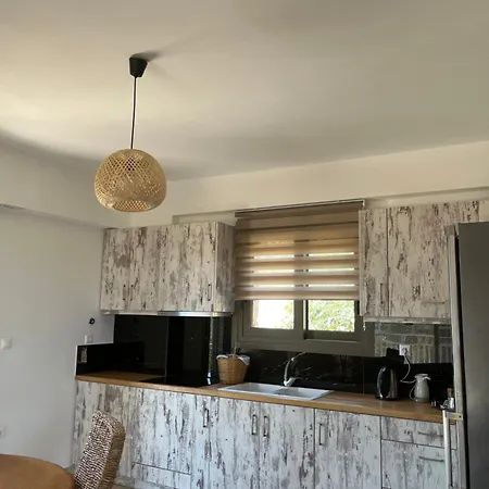 Konstantina 4 Ambelokipoi (Corinthia)