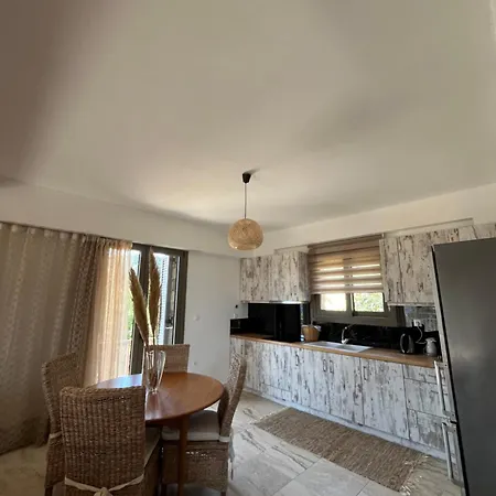 Konstantina 4 Feriehus Ambelokipoi (Corinthia)