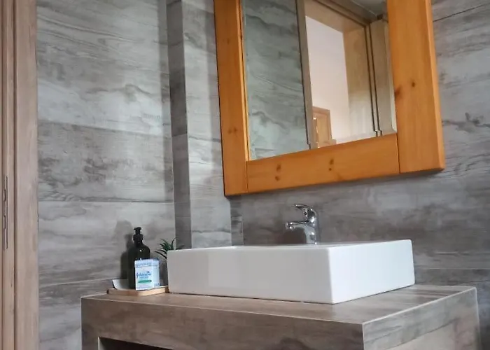 Konstantina 4 * Ambelokipoi (Corinthia)